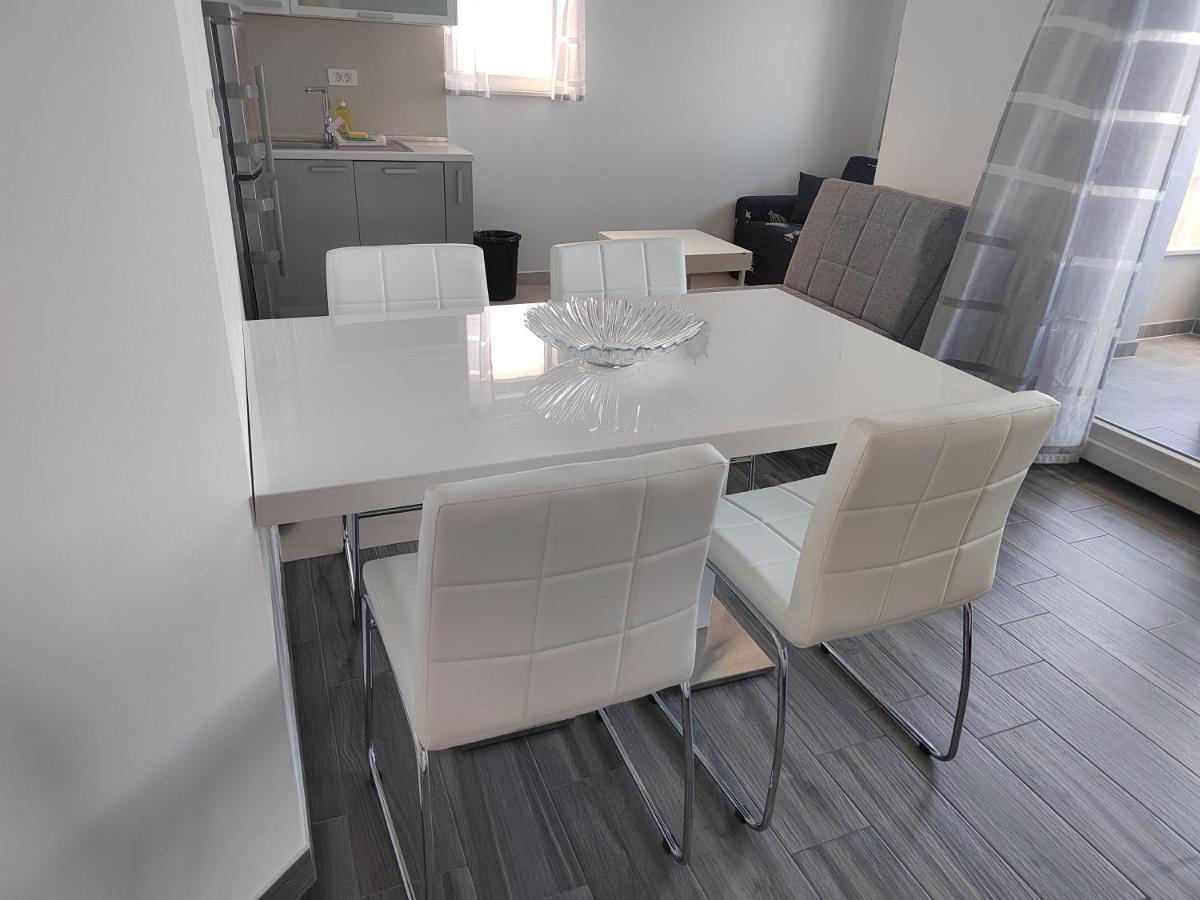 Apartments Poseidon 스레세르 외부 사진